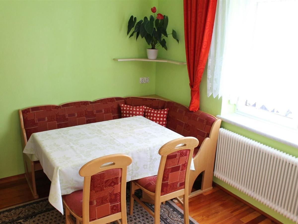In Near Area Apartment *